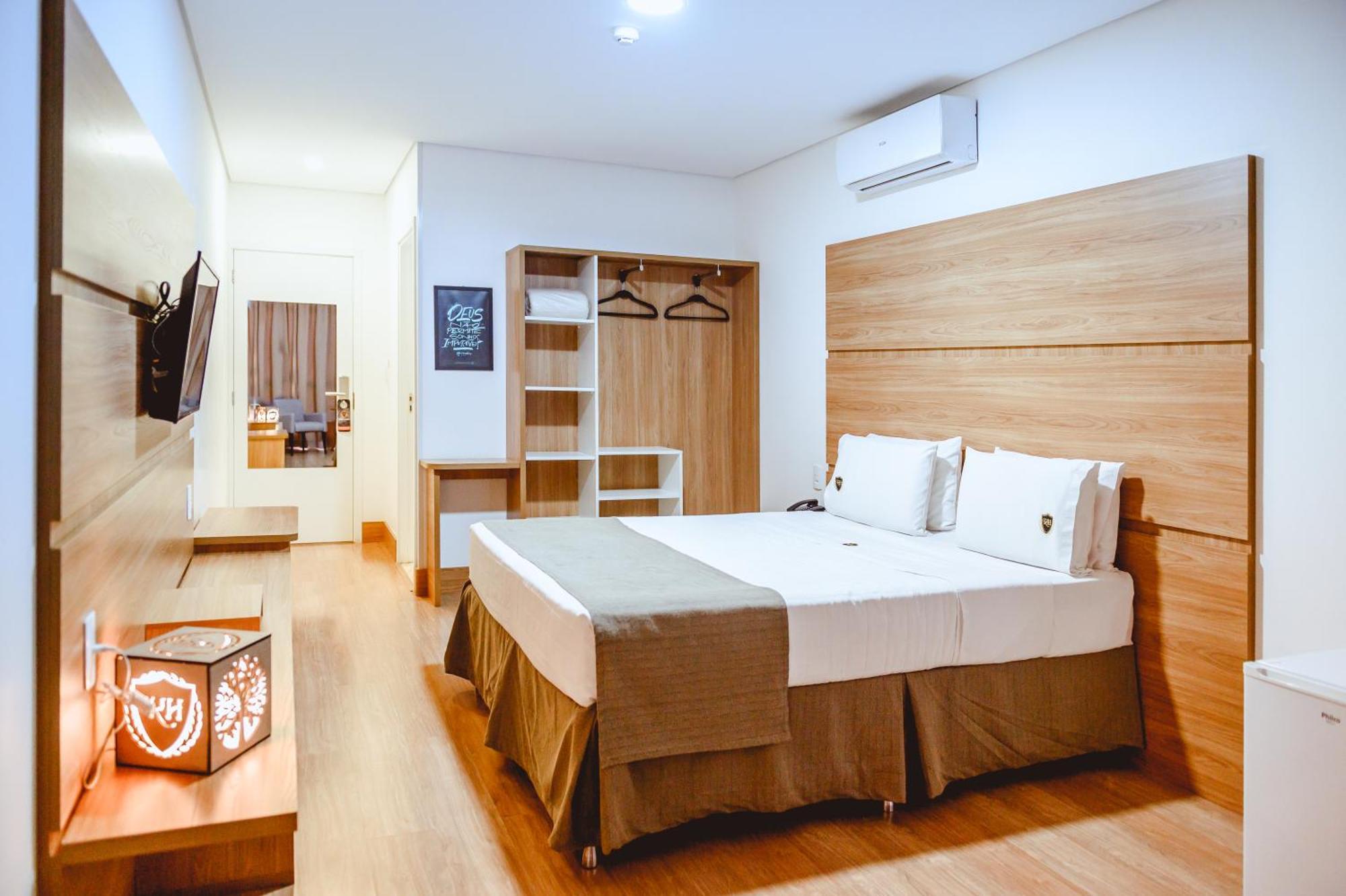 Riellis Center Hotel Ботукату Екстер'єр фото