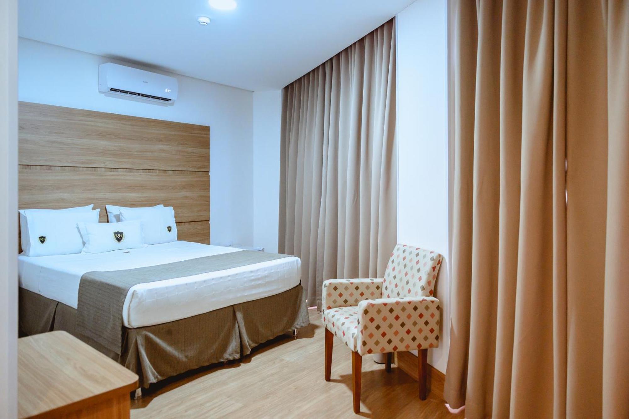 Riellis Center Hotel Ботукату Екстер'єр фото