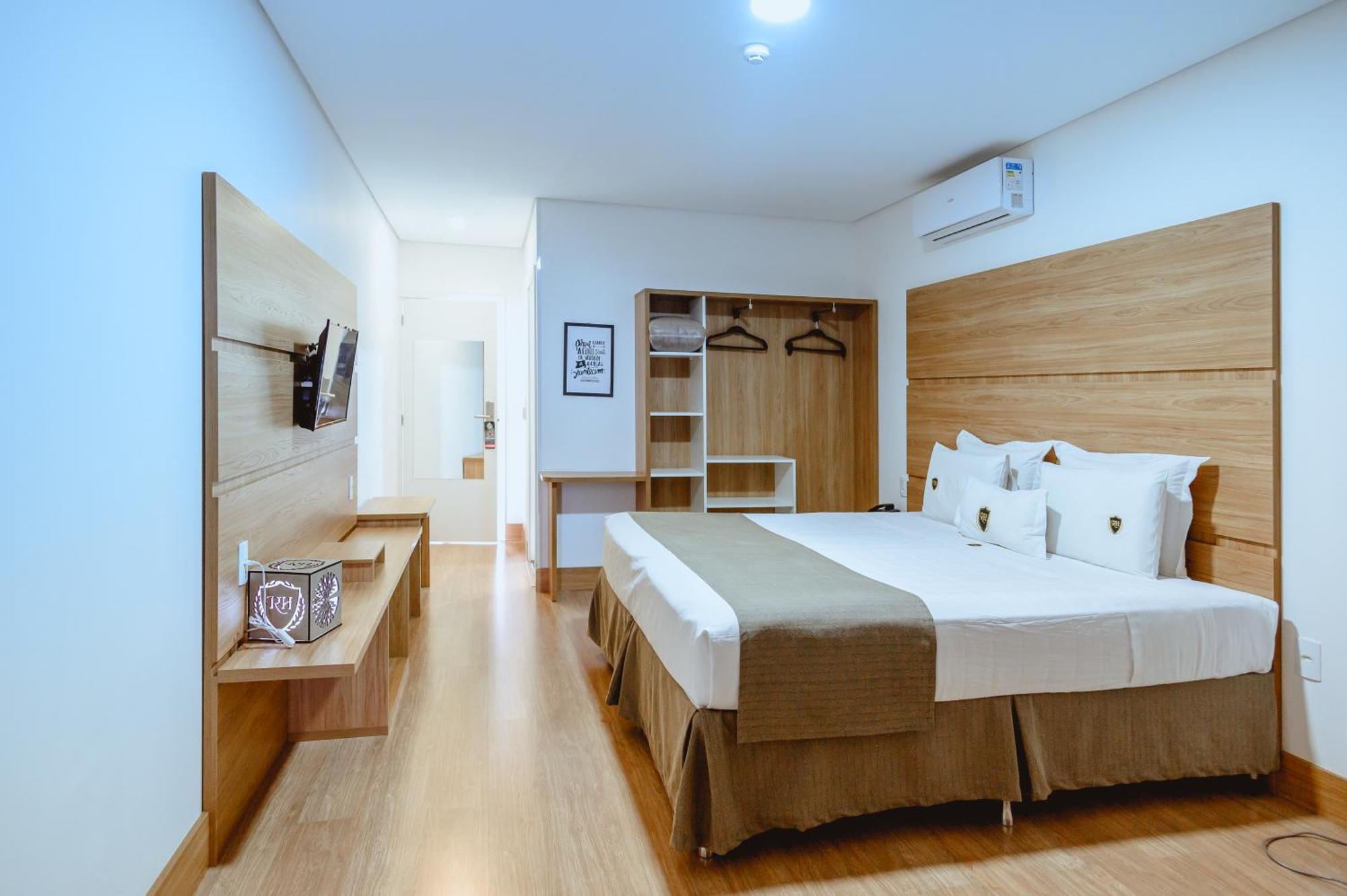 Riellis Center Hotel Ботукату Екстер'єр фото