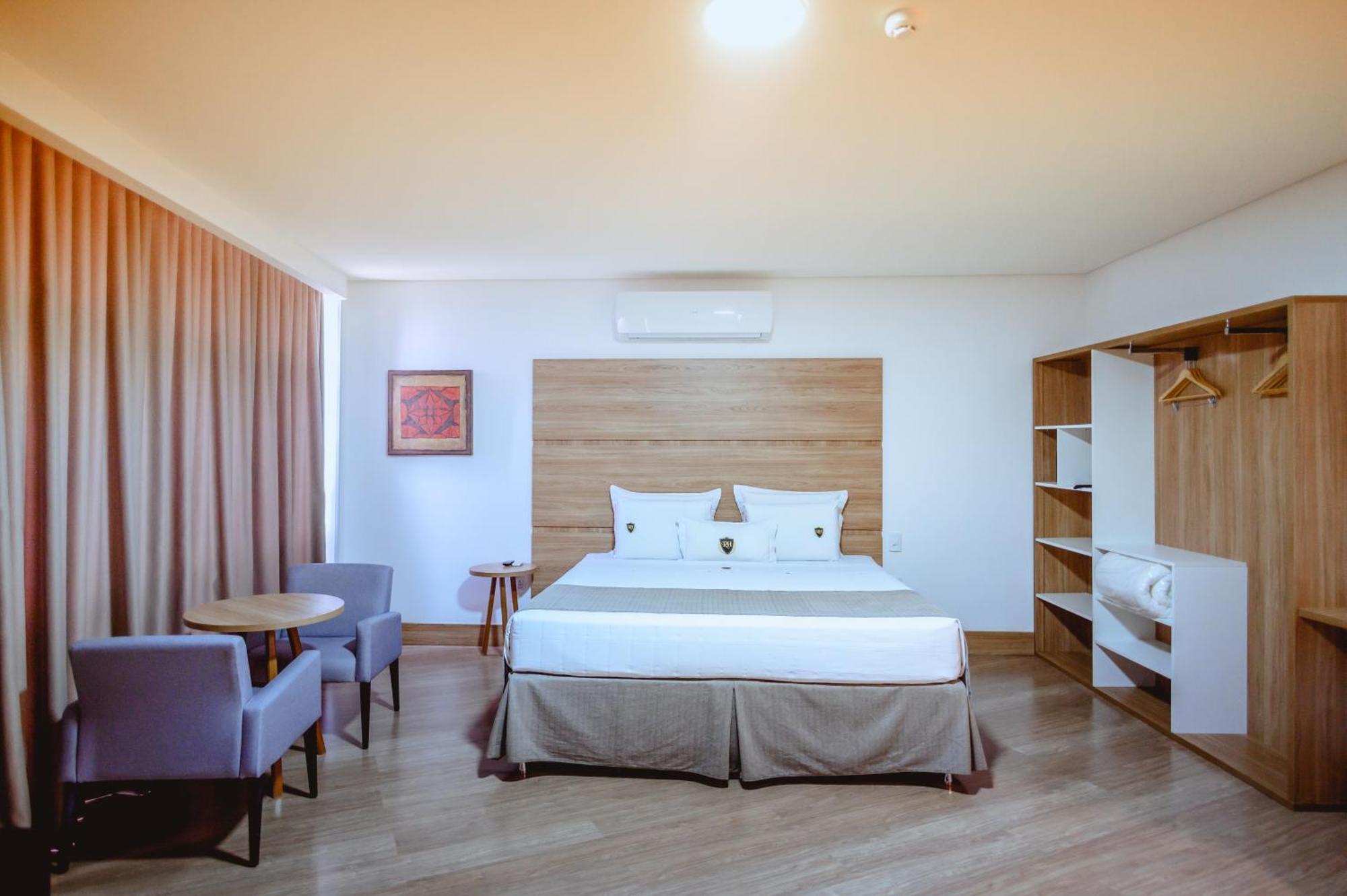 Riellis Center Hotel Ботукату Екстер'єр фото