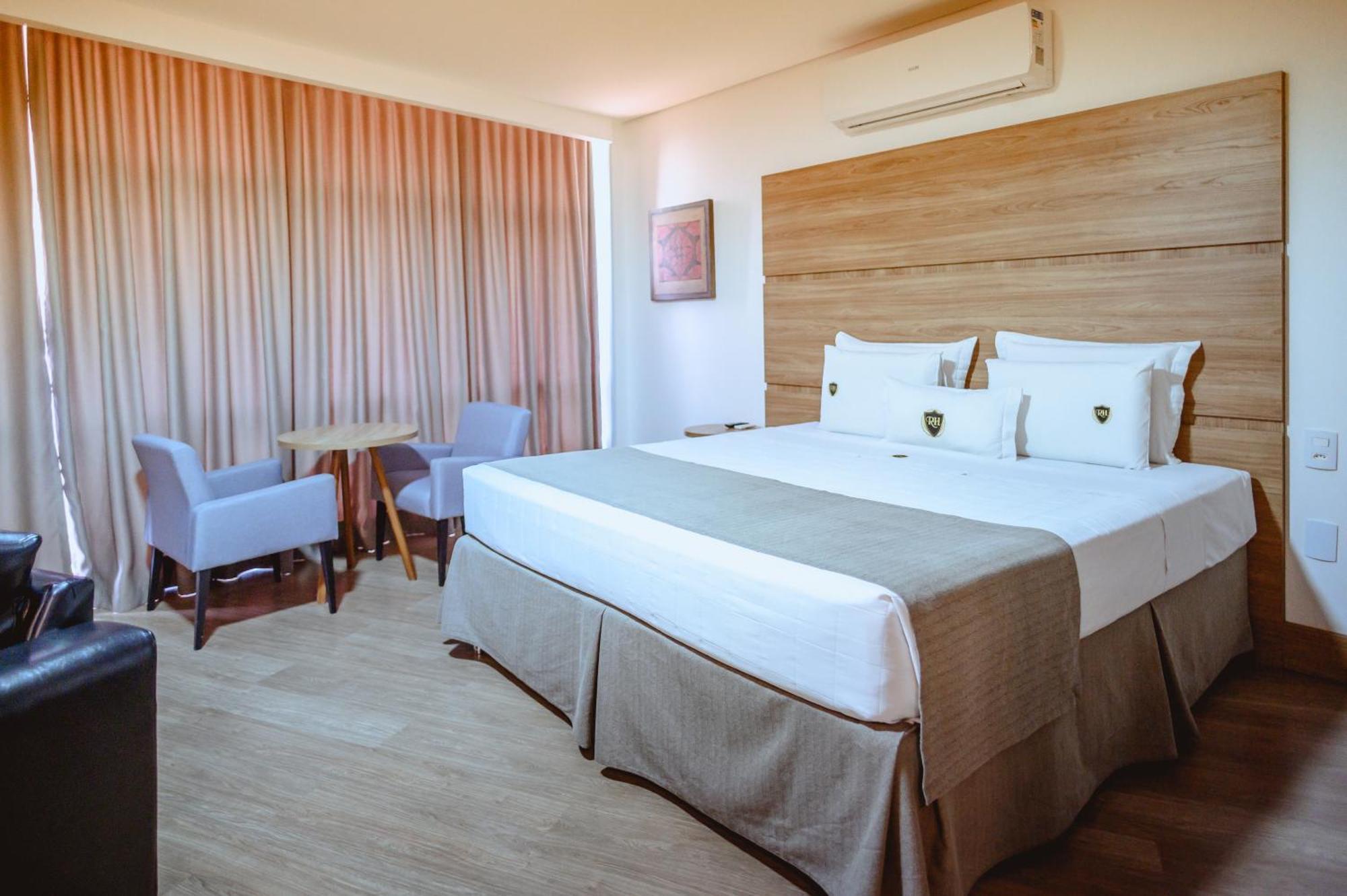 Riellis Center Hotel Ботукату Екстер'єр фото