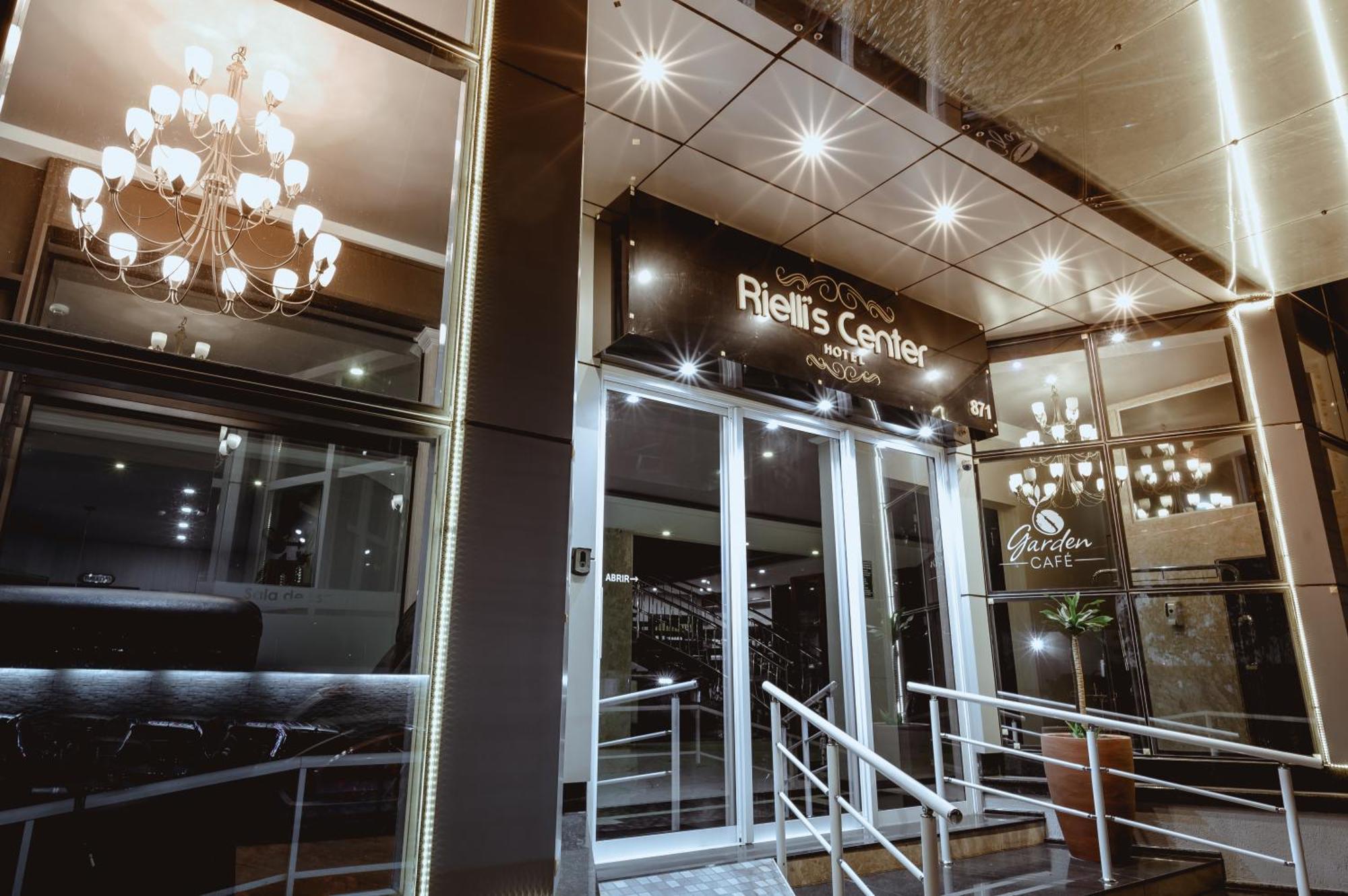 Riellis Center Hotel Ботукату Екстер'єр фото