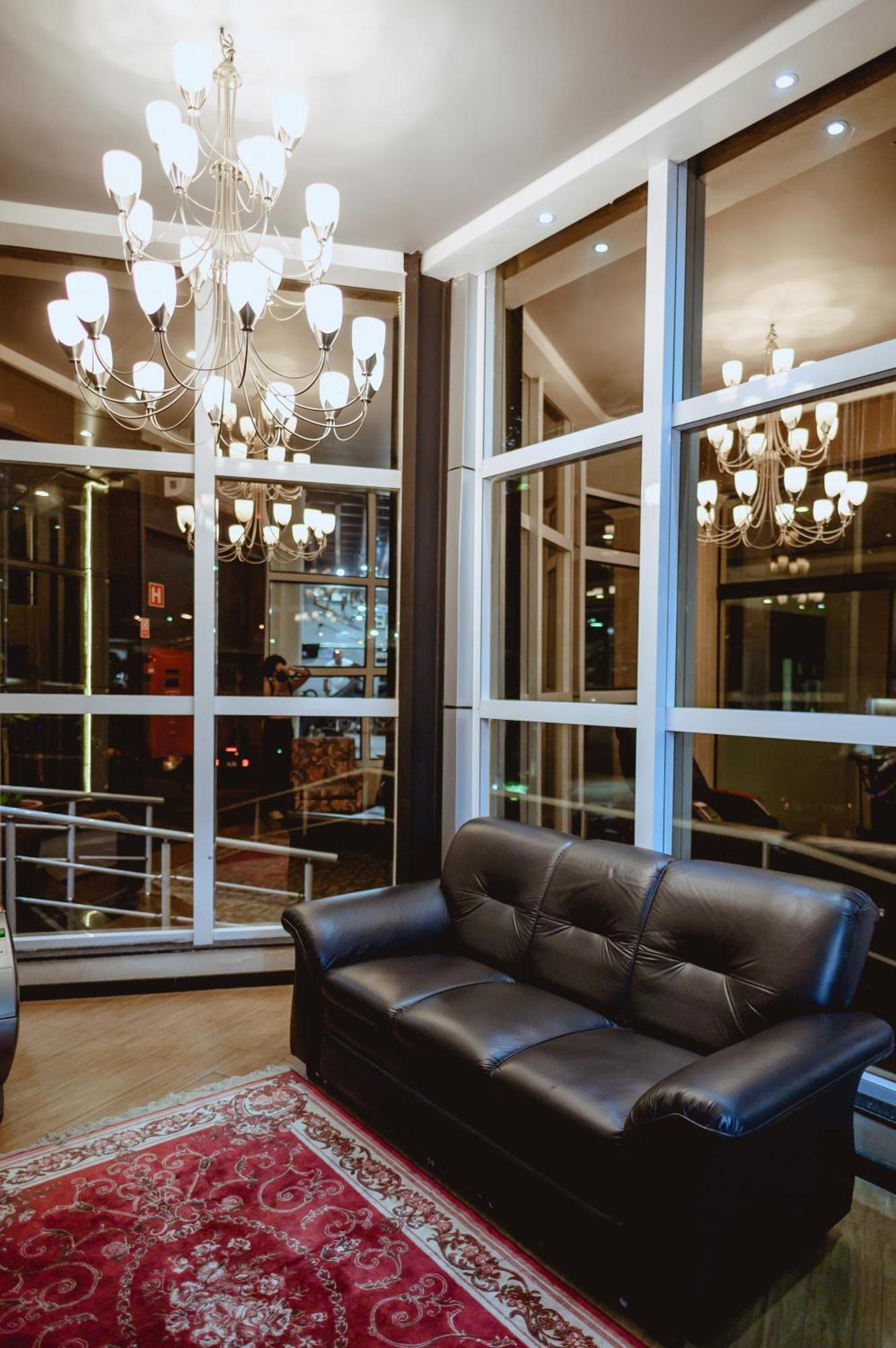 Riellis Center Hotel Ботукату Екстер'єр фото