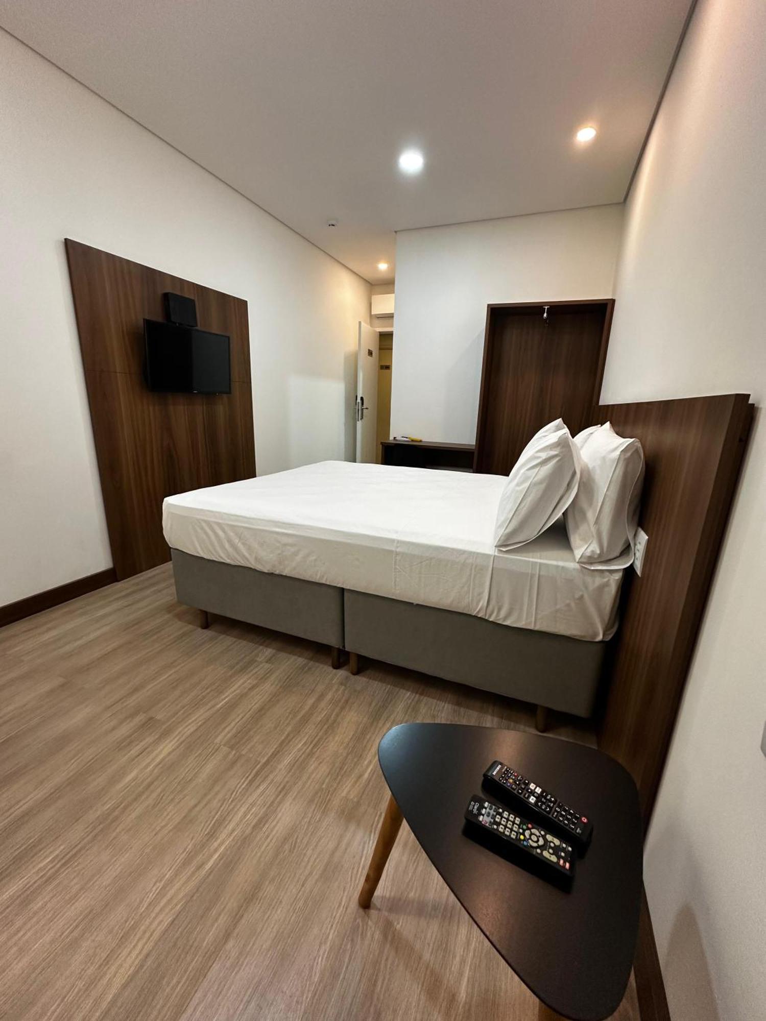 Riellis Center Hotel Ботукату Екстер'єр фото